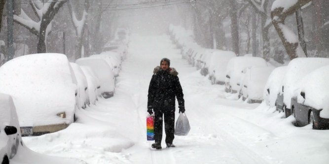 Vague de froid : Trump ironise sur le réchauffement climatique, créant une avalanche de réactions