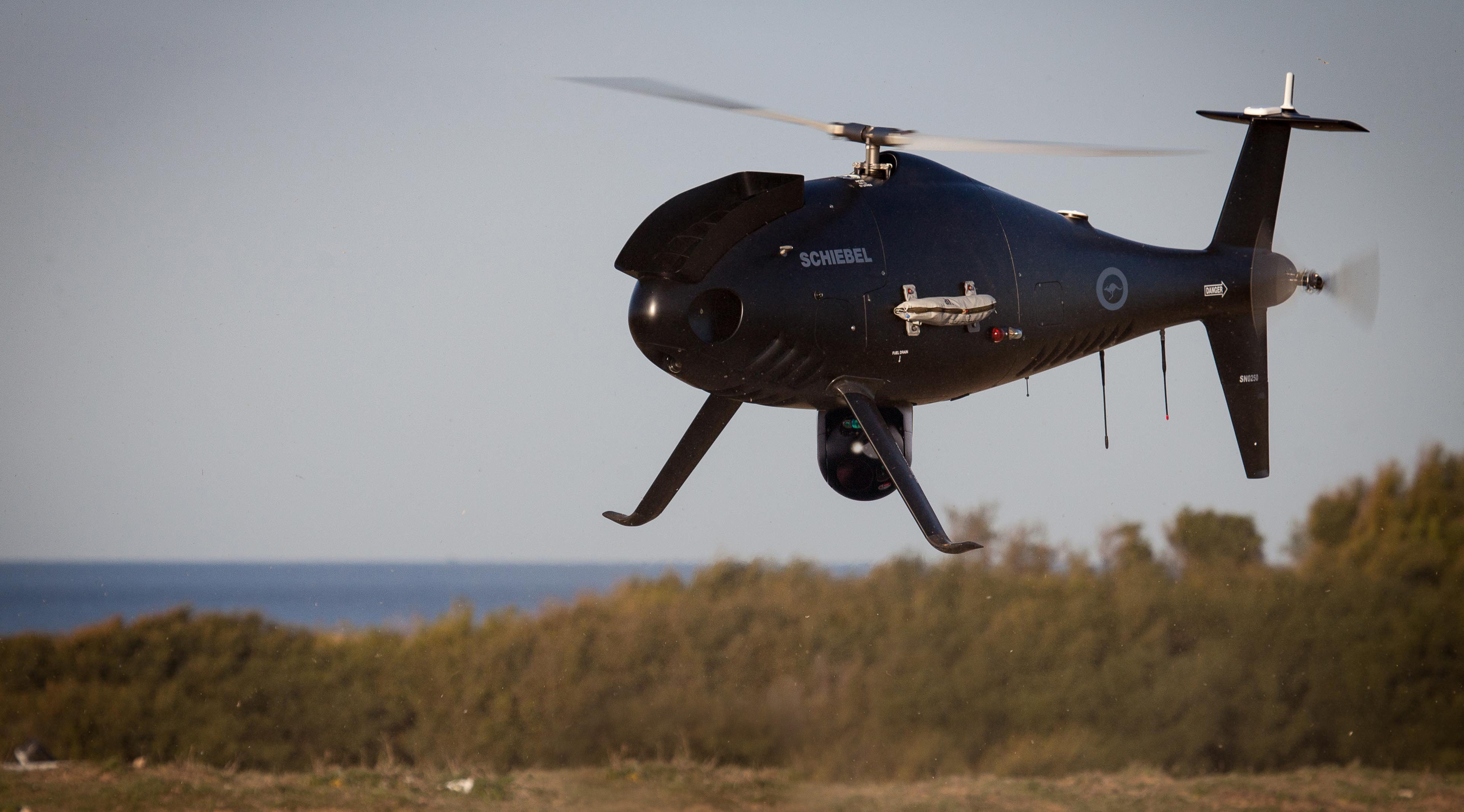 Crise ukrainienne sous surveillance par des drones comme le Camcopter S-100
