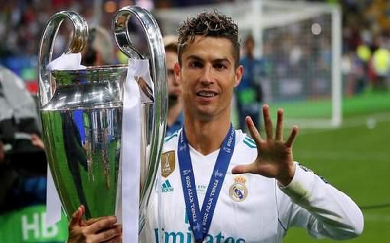 Cristiano Ronaldo sème le doute sur son avenir au Real, la polémique s’emballe