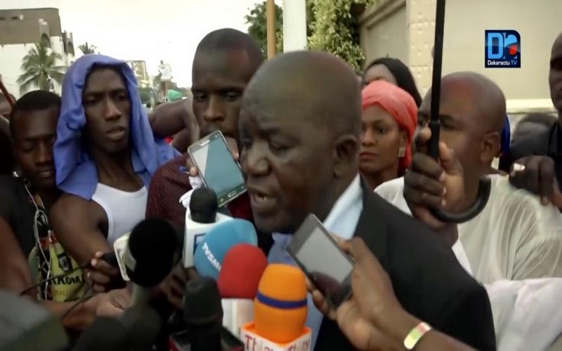 « Nous allons forcer Macky Sall à accepter la candidature de Karim Wade! », dixit Omar Sarr