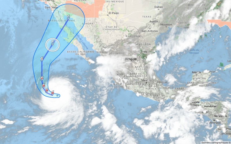 L’ouragan Rose passe à la catégorie 3 au Mexique