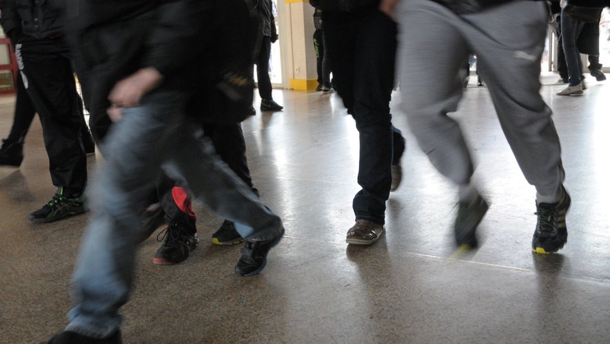 France : un lycéen frappe et étrangle son professeur à Bezons (Val-d’Oise)