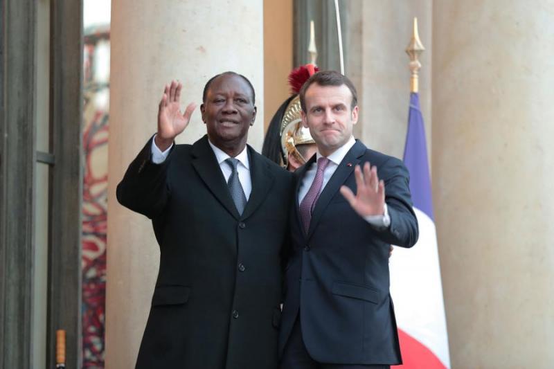 Face à Macron, Ouattara qualifie le franc CFA d’une monnaie solide