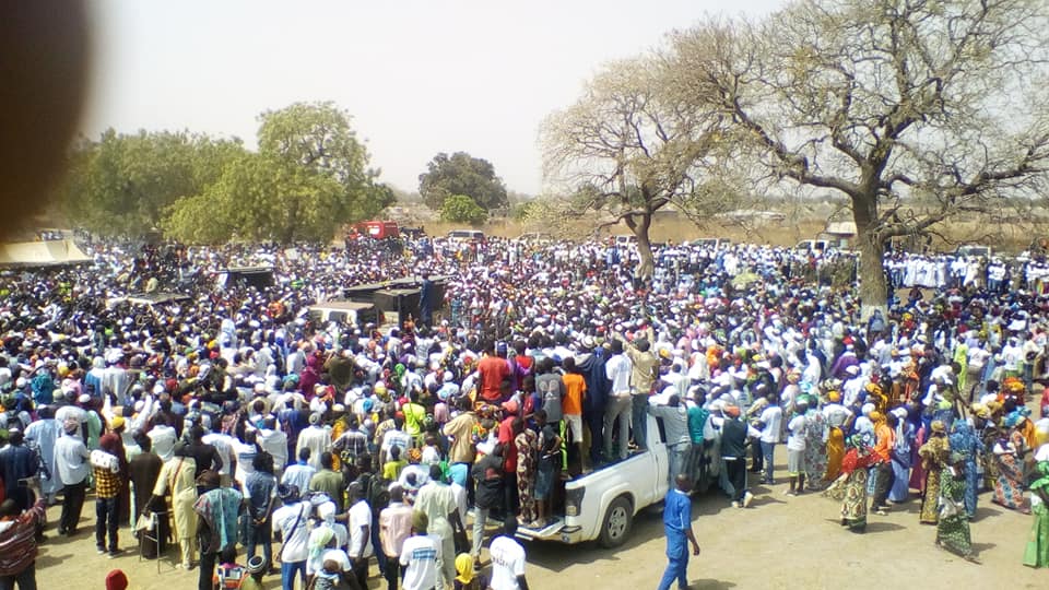 Le candidat Macky Sall préside le grand  meeting du RCD à Saré Bassy