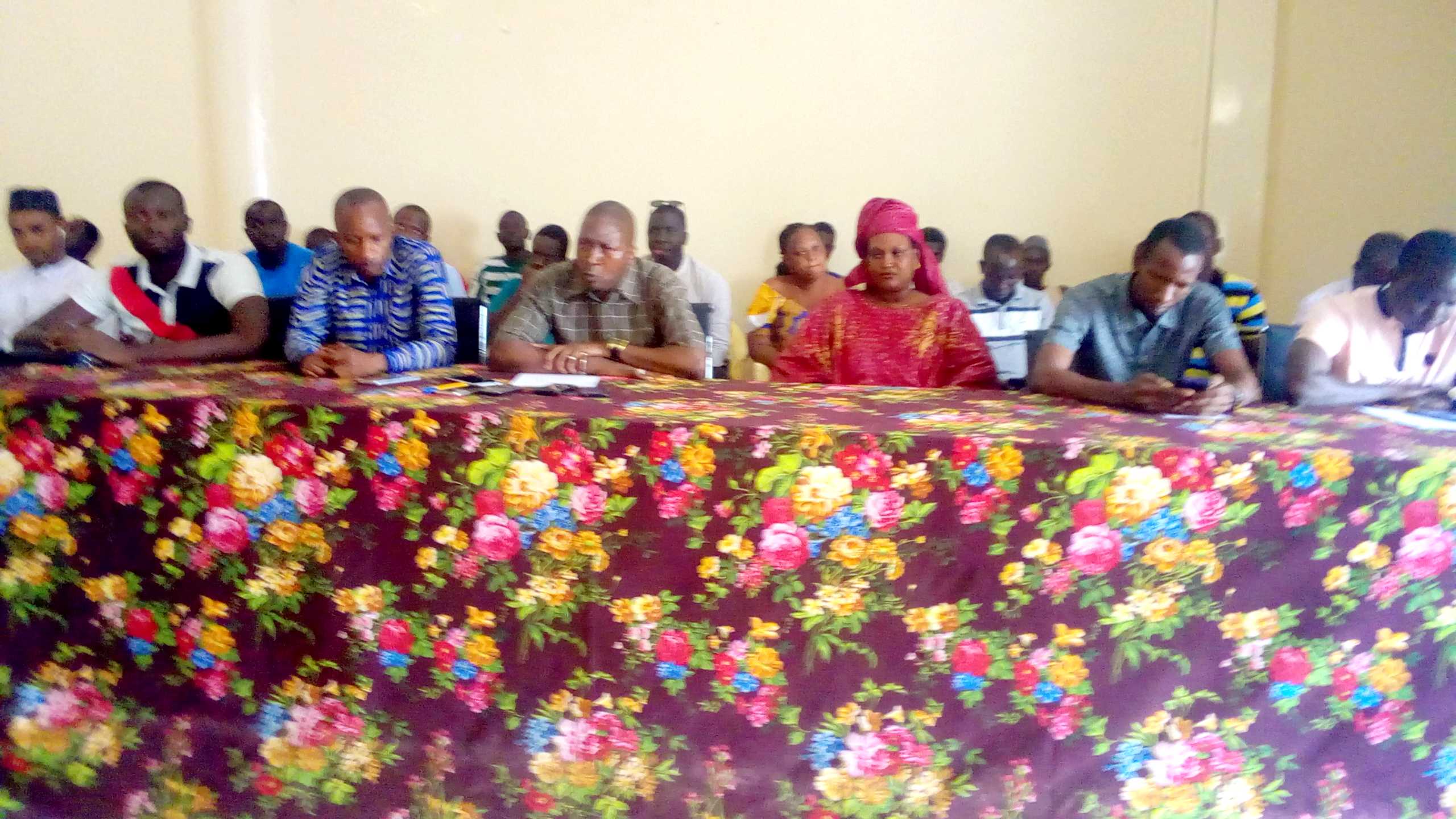 AFFAIRE PETRO-TIM : les jeunes du Ministre Moussa Baldé « soutiennent » Aliou Sall.