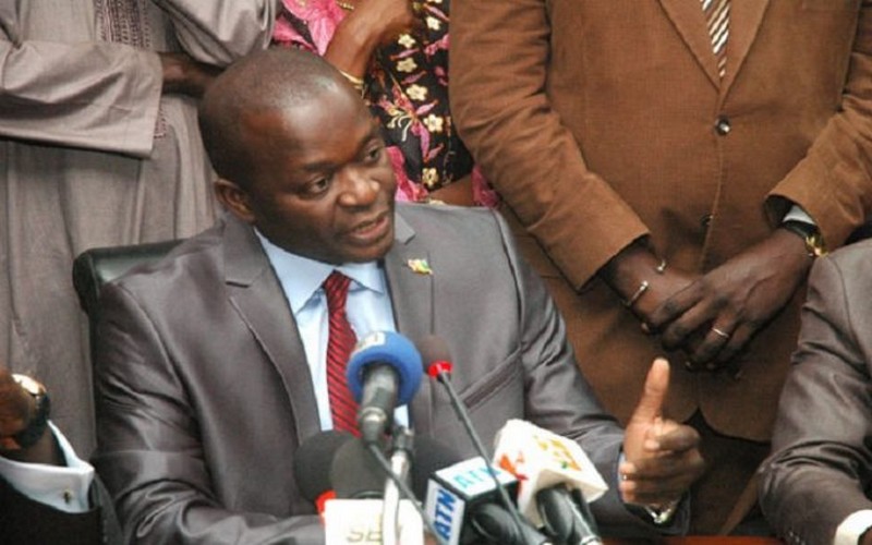 Alioune Sarr annonce le démarrage des travaux de rénovation de l’aéroport de Bango