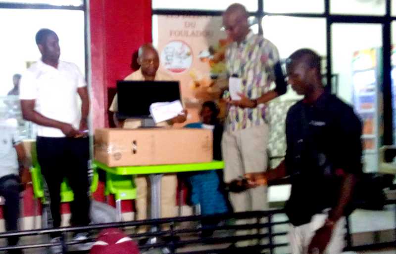 KOLDA : Le DG de AB Partners appuie des groupements et des écoles