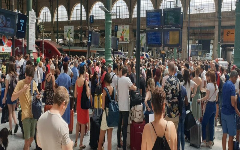 Le trafic ferroviaire à la gare du Nord de Paris perturbé par une panne d’alimentation
