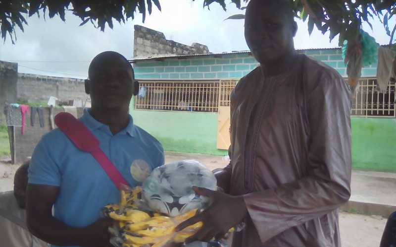 KOLDA : le président de la gare routière offre des équipements à cinq ASC de Bouna