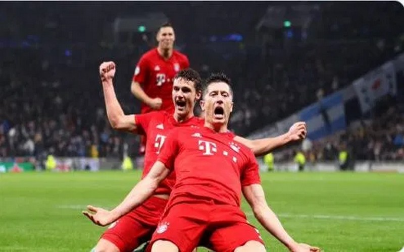 8 èmes de finale aller LDC : le petit Barça évite le piège Napoli, les Blues de Chelsea plient face au Bayern Munich