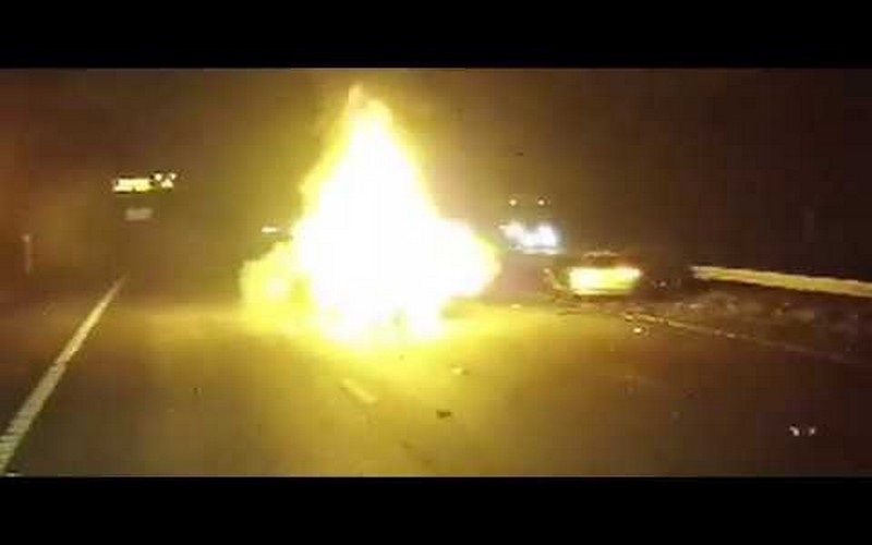 Un conducteur sauvé de justesse quelques secondes avant que son camion n’explose