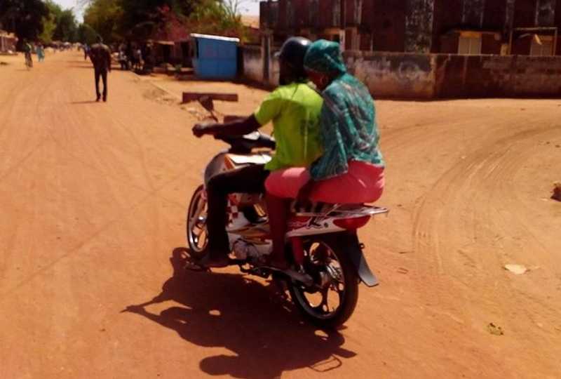 Sédhiou : le Gouverneur autorise le transport à bord de véhicules à deux roues
