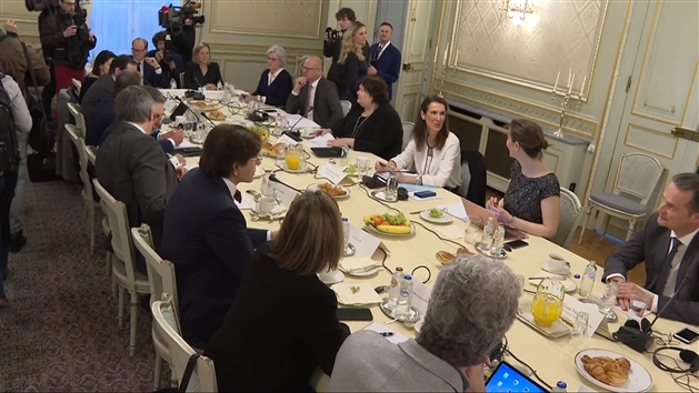 Mars 2020: Europe confinée, hôpitaux submergés, rues désertes, la vie reprend à Wuhan