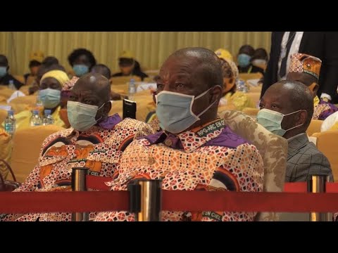 Présidentielle en Guinée : Alpha Condé laisse planer le doute sur sa candidature