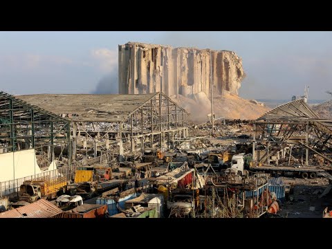 Port de Beyrouth : les secouristes poursuivent leurs recherches, des responsables arrêtés
