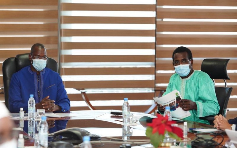 Le ministre de l’Économie Numérique et des Télécommunications, Yankhoba Diatara rappelle au Groupe Sonatel ses obligations