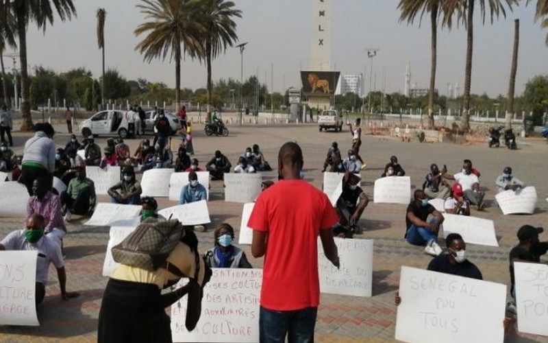 Sit-in : Les acteurs culturels sauvent leur concert de lamentations  