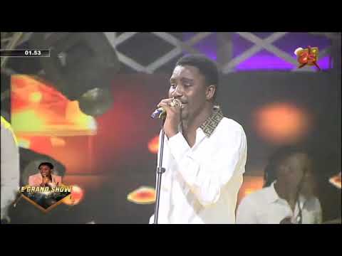 WALLY SECK RAVIE LE CŒUR DES TELESPECTATEURS AVEC SON TUBE TAXI LOVE|LE BAL DES FARAMAREN A LA 2STV