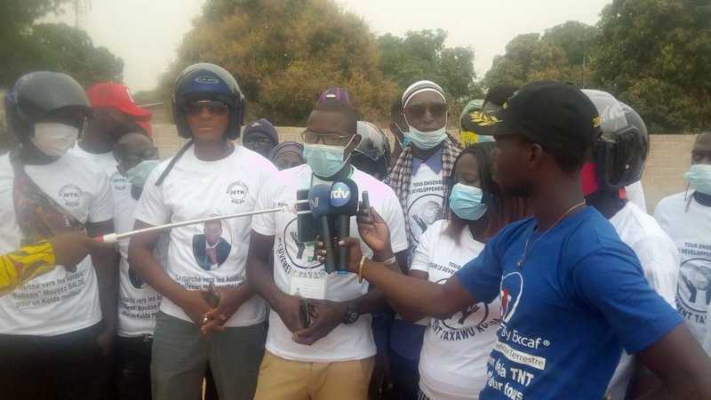 Sécurité routière :Taxawu Kolda fait un don de 50 casques aux conducteurs de Jakarta