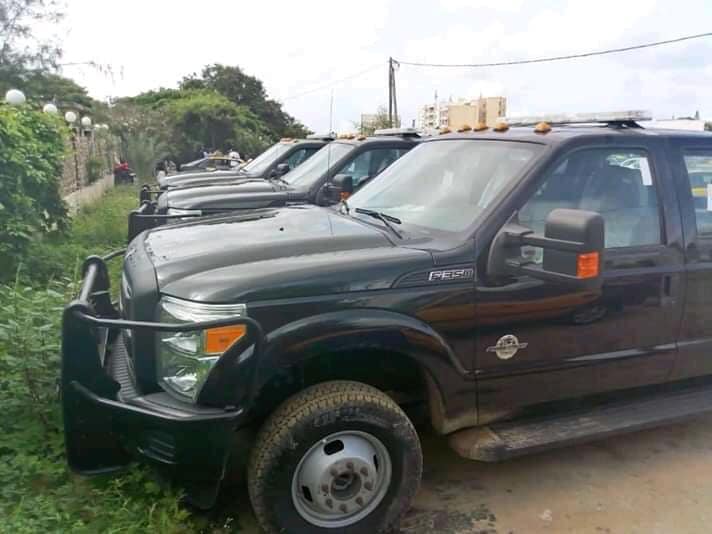 Achat de 16 voitures 8×8 par Karim Wade : Le PDS dément et précise