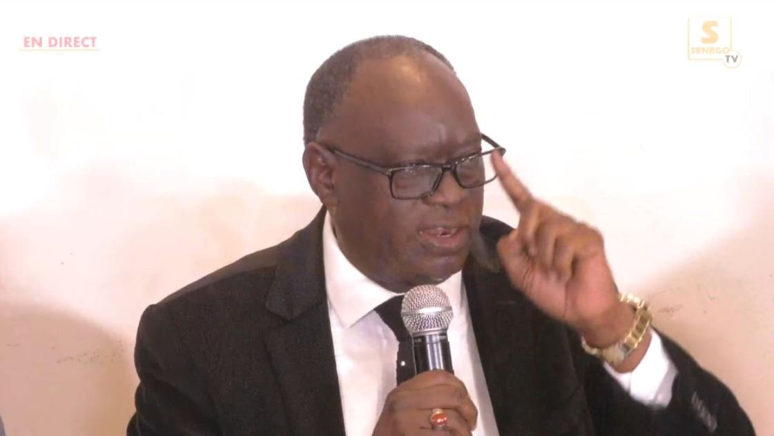 Me El Hadj Diouf annonce sa candidature à la Présidentielle de 2024