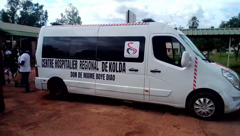 KOLDA :Mameboye Diao fait un don d’une ambulance à l’hôpital régional