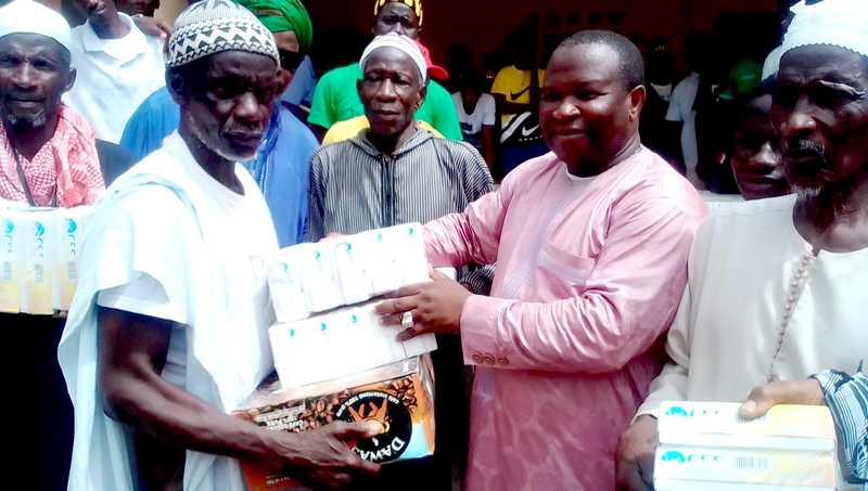 Ramadan : le Maire de Tankanto Escale distribue des vivres à 2 500 ménages de sa commune