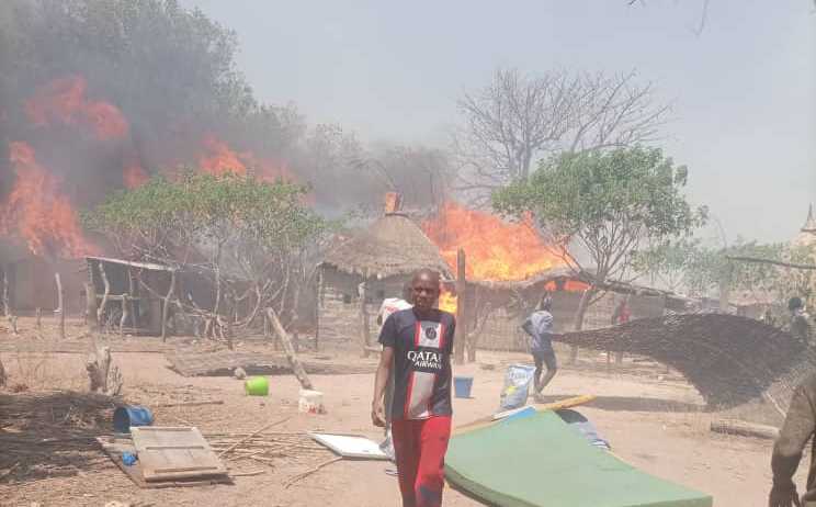 Incendie à Ndorna: Une dizaine de cases consumées