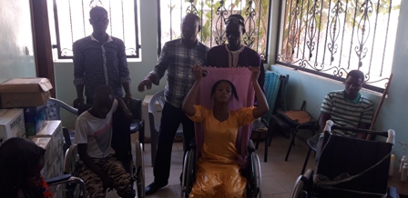 Vélingara : Cérémonie de remise  de fauteuils roulants, des béquilles et de la crème solaire  aux élèves  en situation de handicap  