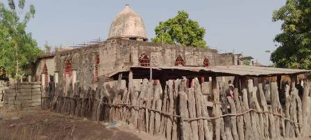 Achèvement des travaux de la mosquée de Dinguiraye : les populations  sollicitent  l’appui des autorités et des  bonnes volontés