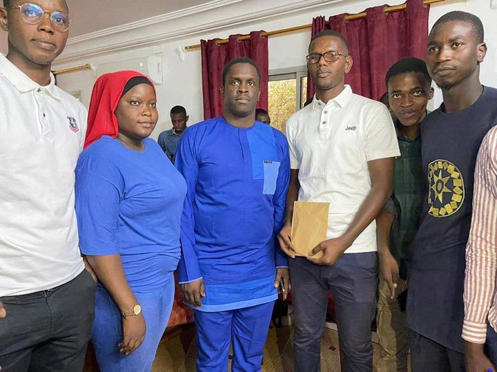 Soutien aux étudiants koldois : Abdourahmane Baldé alias Doura fait un don 15 millions F CFA aux différentes amicales.