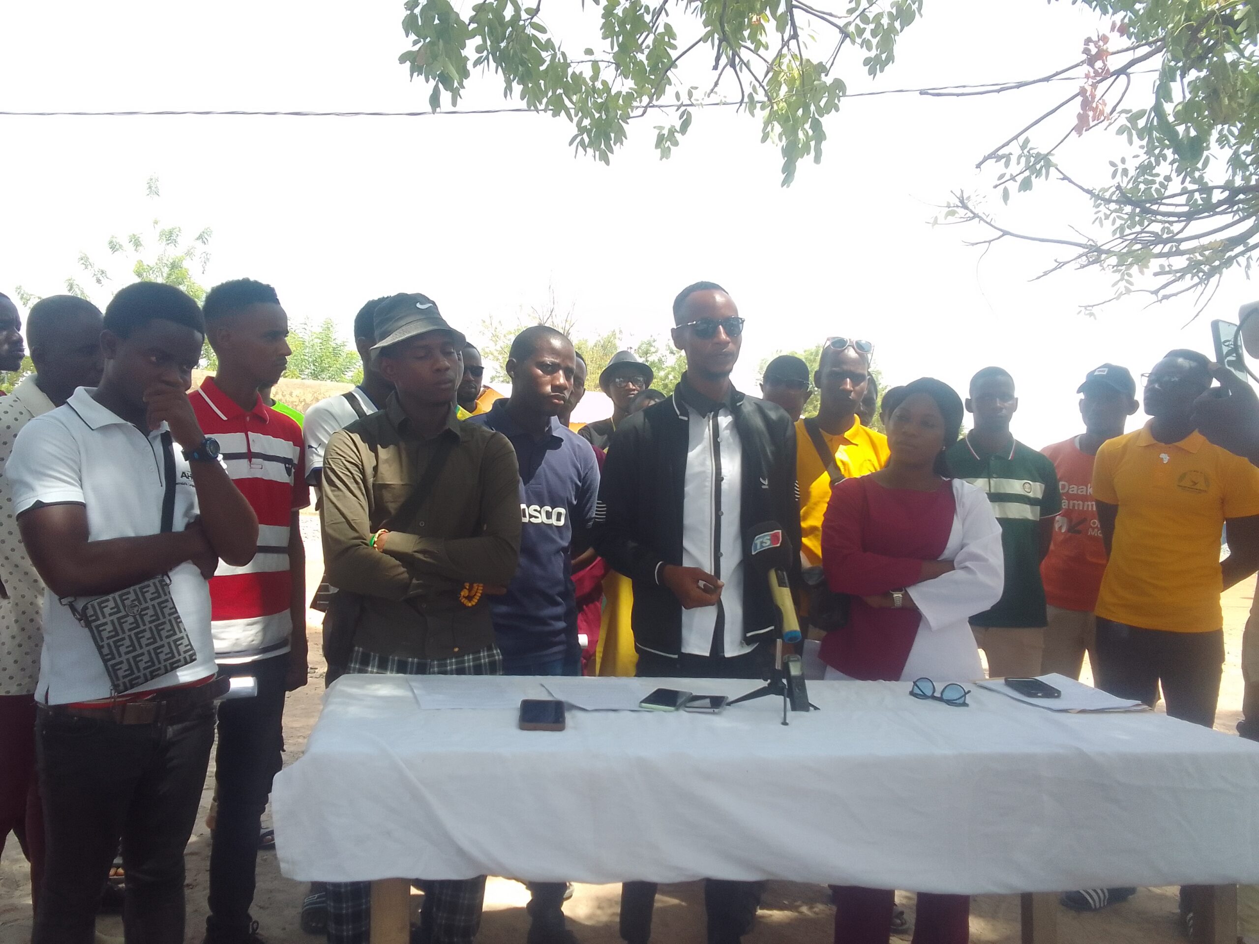 Saré Coly Sallé : Les membres du  «  mouvement  génération consciente » dénoncent le manque d’eau potable et d’électricité dans leur localité 