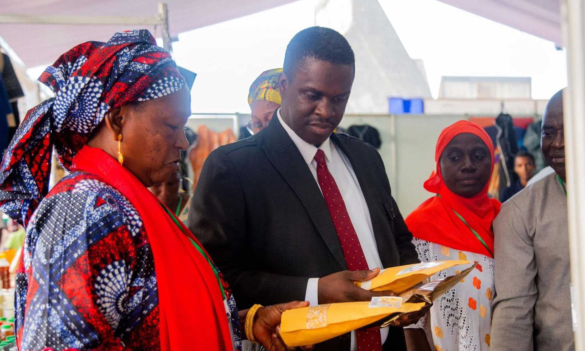 FIDAK 2024 : Abdourahmane Doura Baldé à l’écoute des exposants de Kolda