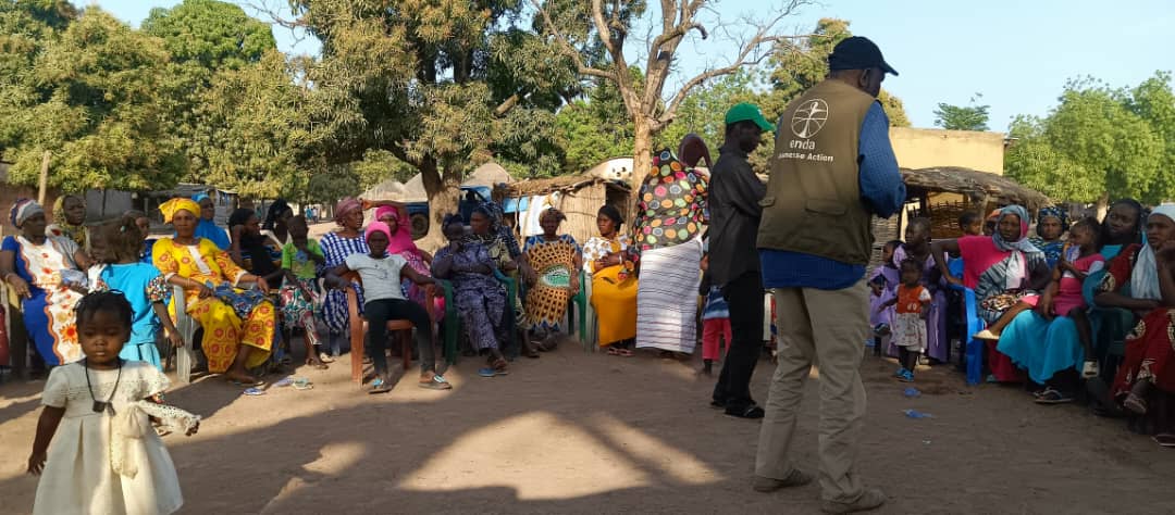 Promotion de l’abandon des MGF : Enda Jeunesse Action sensibilise sur les mutilations génitales féminines et les dangers de la drogue vaginale à Badion